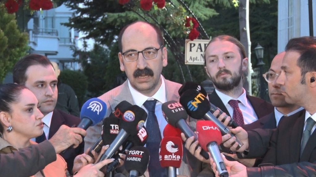 Kılıçdaroğlu’nun danışmanı Sönmez: Maaşların ödenmesi için talimat verildi